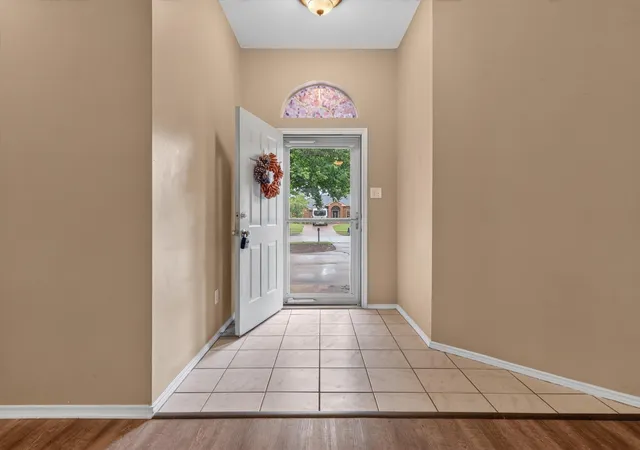 Photo 4 of Single family home for sale at 1901 Le Sage Ct, Denton, TX 76208 | MLS# 21284000 | Listing updated on 2026-08-31