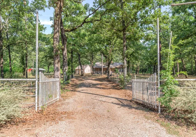 Photo 2 of Sale Pending at 400 Vz County Road 1112, Grand Saline, TX 75140 | MLS# 21284412 | Listing updated on 2026-09-23