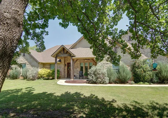 Homes for sale in Poolville, TX | 206 Oak Tree Ct, Poolville, TX 76487 | MLS# 21282368
