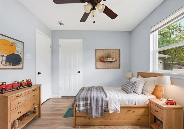 Photo 4 of Sale Pending at 6246 Guilford St, Forest Hill, TX 76119 | MLS# 21189894 | Listing updated on 2026-08-18