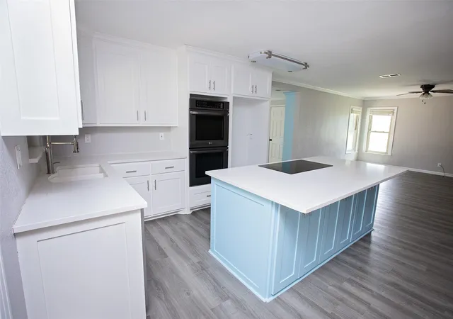 Photo 3 of Single family home for sale at 417 Summitt Ave, Graham, TX 76450 | MLS# 21281438 | Listing updated on 2026-07-21