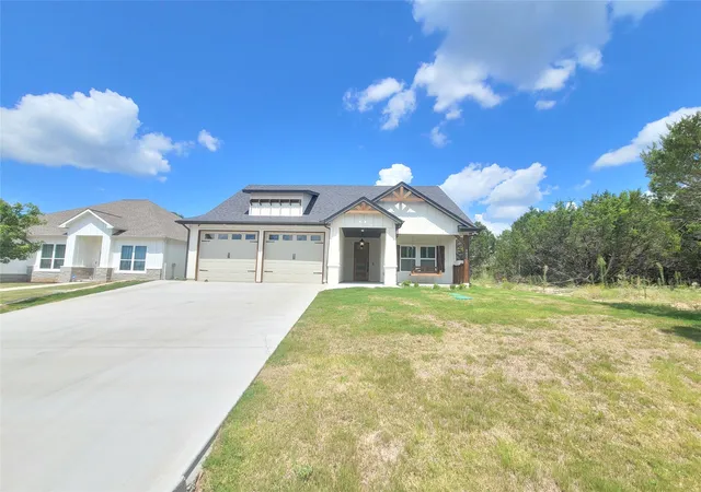 Homes for sale in Granbury, TX | 4825 Wichita St, Granbury, TX 76048 | MLS# 21283803