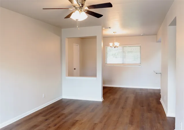 Homes for sale in Bellmead, TX | 4325 Gram Ln, Bellmead, TX 76705 | MLS# 21284253