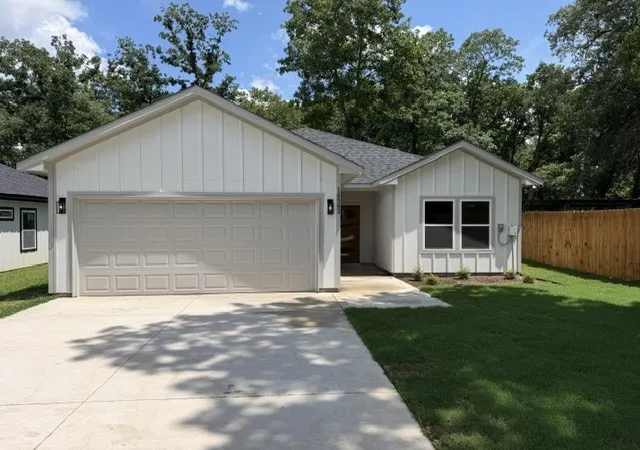Homes for sale in Log Cabin, TX | 14583 Cherokee Ln, Log Cabin, TX 75148 | MLS# 21282049