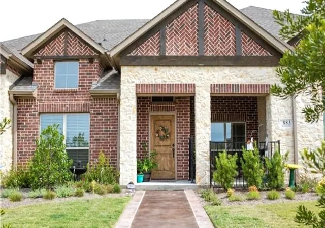 1st image of 883 Birds Fort Trl, Arlington, TX 76005 | MLS# 21284644