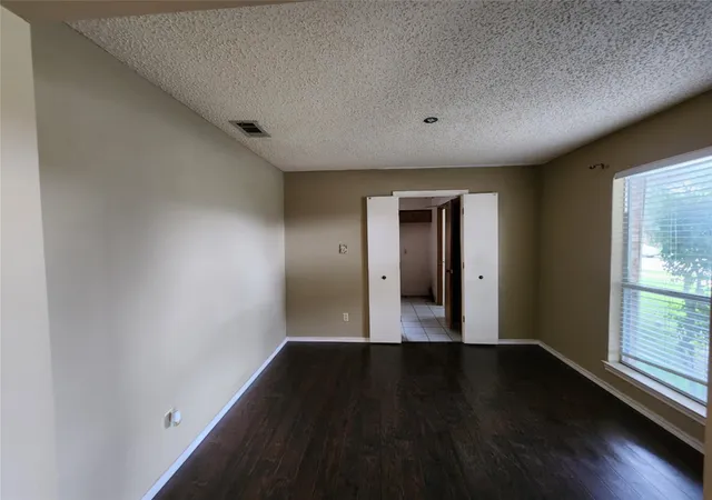 Photo 4 of Single family home for sale at 1201 Dandelion Dr, Garland, TX 75043 | MLS# 21284622 | Listing updated on 2026-08-27