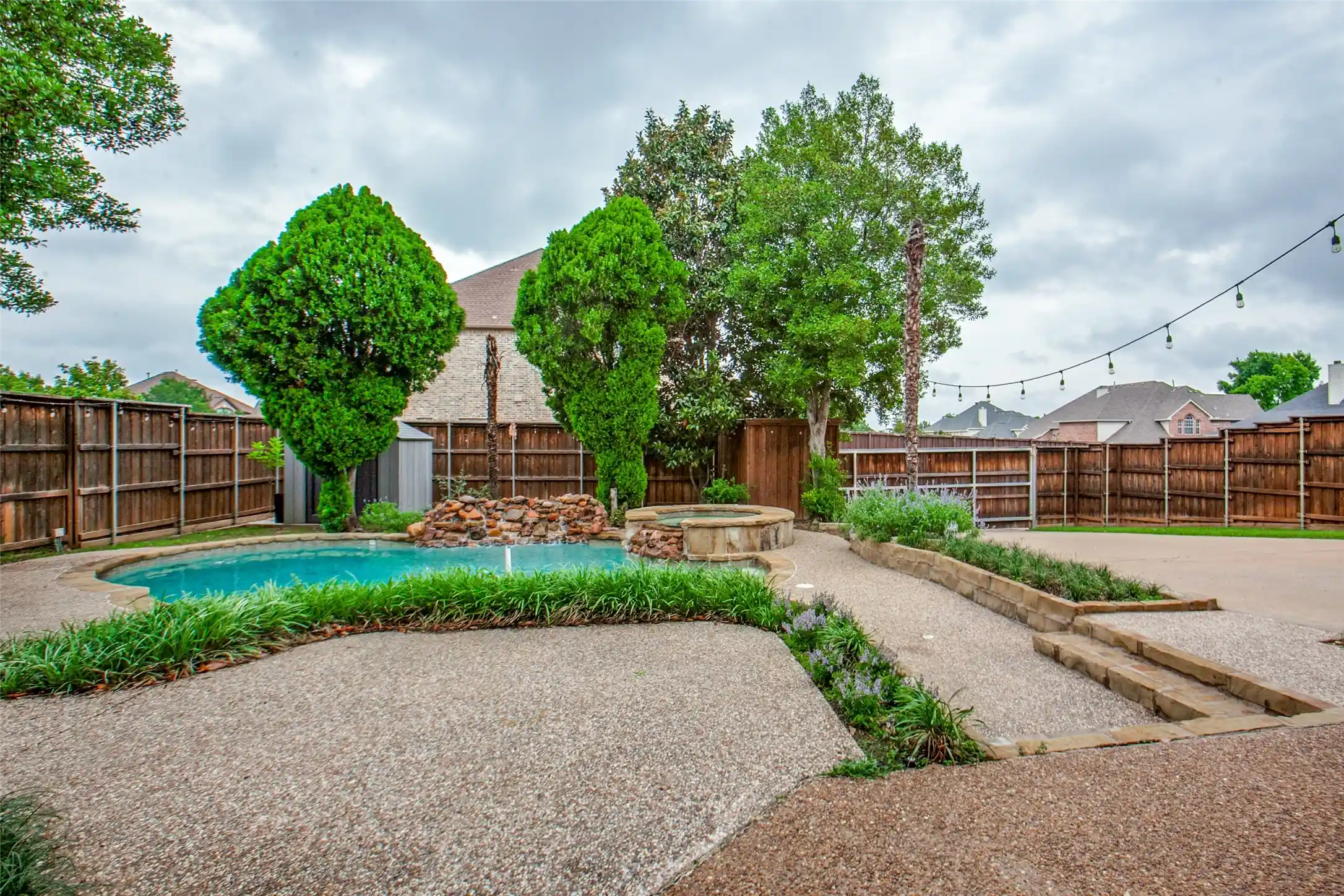 Photo 1 of Single family home for sale at 3108 Meadow Wood Dr, Richardson, TX 75082 | MLS# 21283033 | Listing updated on 2026-10-17