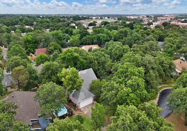 Homes for sale in Bedford, TX | 3208 Hickory Ct, Bedford, TX 76021 | MLS# 21283733