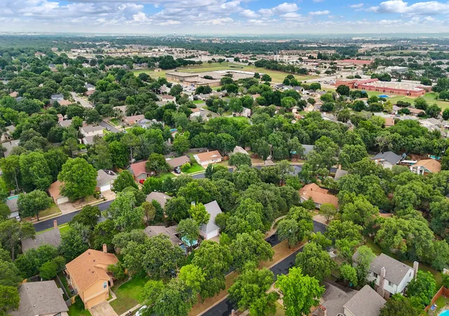 Homes for sale in Bedford, TX | 3208 Hickory Ct, Bedford, TX 76021 | MLS# 21283733