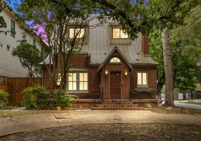 Photo 1 of Single family home for sale at 4129 Bowser Ave, Dallas, TX 75219 | MLS# 21284315 | Listing updated on 2026-10-03