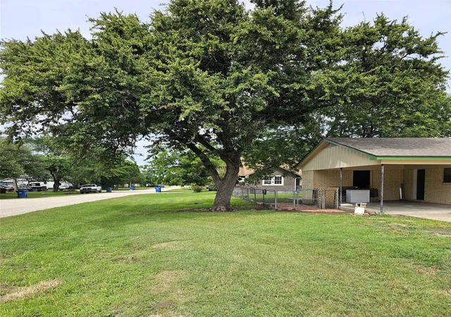 Homes for sale in Coolidge, TX | 105 N 3Rd St, Coolidge, TX 76635 | MLS# 21284267