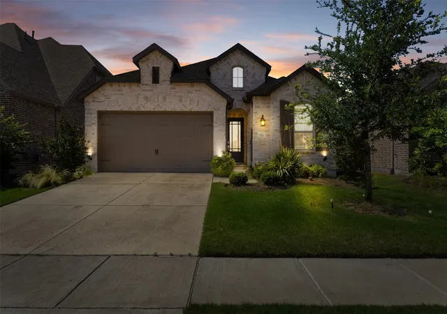 Photo 3 of Single family home for sale at 1916 Pelham Dr, Aubrey, TX 76227 | MLS# 21284731 | Listing updated on 2026-08-22