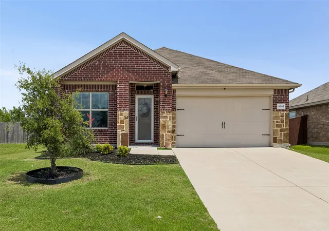 Homes for sale in Crowley, TX | 9705 Snowbell Ln, Crowley, TX 76036 | MLS# 21284711