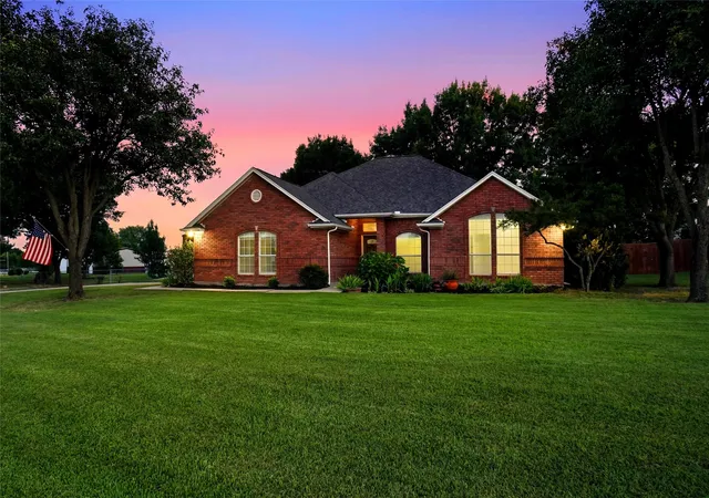 Photo 1 of Single family home for sale at 224 Schreiber Dr, Haslet, TX 76052 | MLS# 21281548 | Listing updated on 2026-09-23