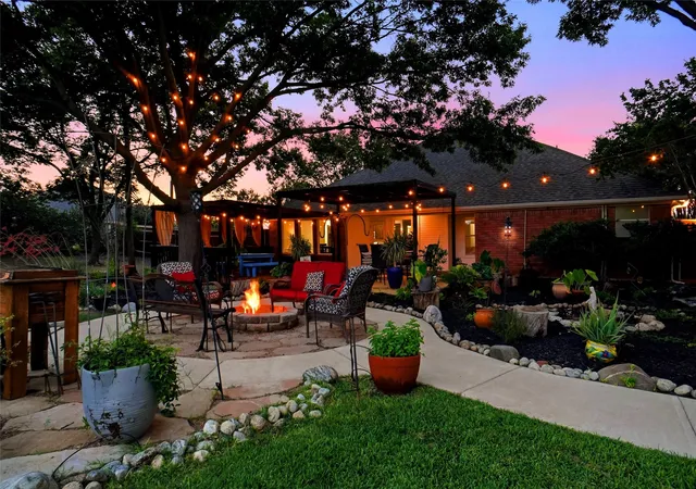Photo 2 of Single family home for sale at 224 Schreiber Dr, Haslet, TX 76052 | MLS# 21281548 | Listing updated on 2026-09-23