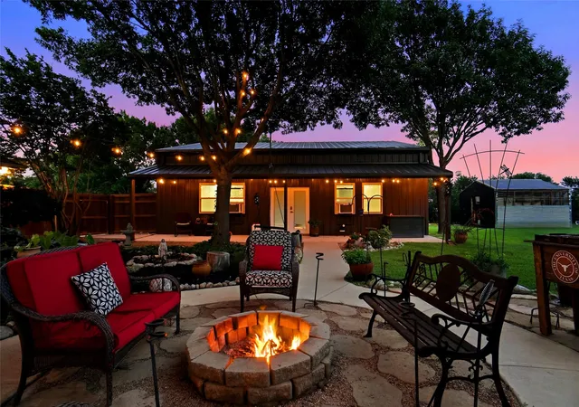 Photo 3 of Single family home for sale at 224 Schreiber Dr, Haslet, TX 76052 | MLS# 21281548 | Listing updated on 2026-09-23