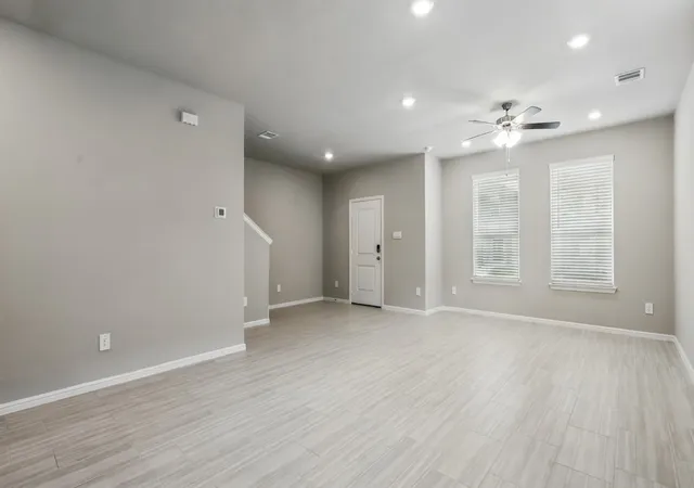 Photo 4 of Single family home for sale at 3048 Maple Orchard Ln, Fort Worth, TX 76140 | MLS# 21282662 | Listing updated on 2026-10-06