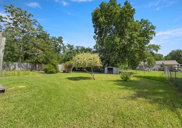 Homes for sale in Bonham, TX | 829 W 9th St, Bonham, TX 75418 | MLS# 21284010