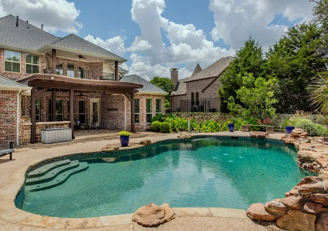 Photo 2 of Sale Pending at 1307 Featherwood Dr, Murphy, TX 75094 | MLS# 21283782 | Listing updated on 2026-07-23