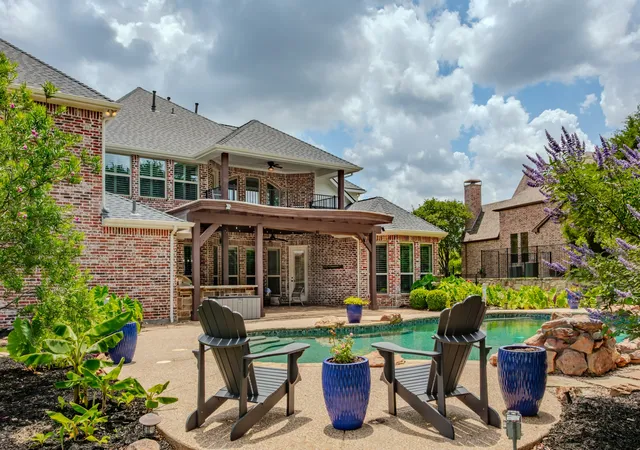 Photo 3 of Sale Pending at 1307 Featherwood Dr, Murphy, TX 75094 | MLS# 21283782 | Listing updated on 2026-07-23