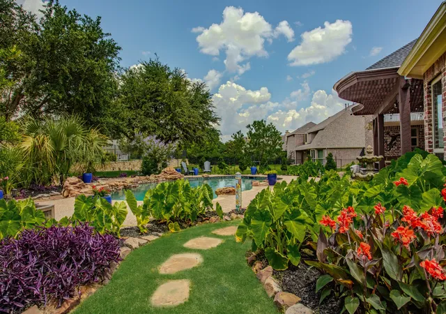 Photo 3 of Sale Pending at 1307 Featherwood Dr, Murphy, TX 75094 | MLS# 21283782 | Listing updated on 2026-07-23