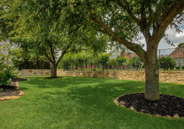 Photo 4 of Sale Pending at 1307 Featherwood Dr, Murphy, TX 75094 | MLS# 21283782 | Listing updated on 2026-07-23