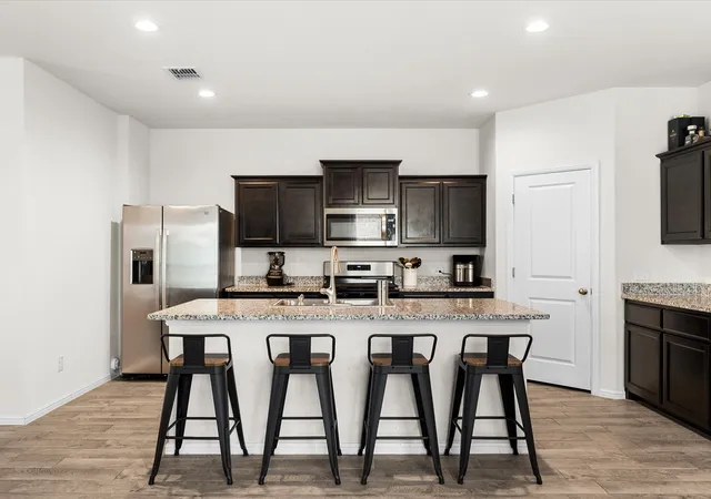 Photo 3 of Single family home for sale at 6221 Flour Mill Run, Fort Worth, TX 76179 | MLS# 21283523 | Listing updated on 2026-09-21