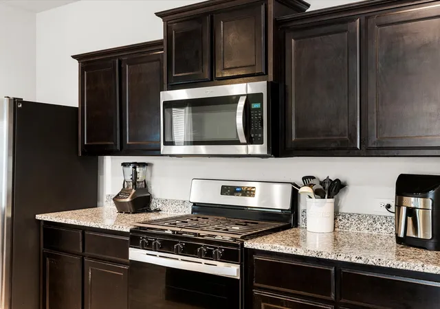 Photo 4 of Single family home for sale at 6221 Flour Mill Run, Fort Worth, TX 76179 | MLS# 21283523 | Listing updated on 2026-09-21