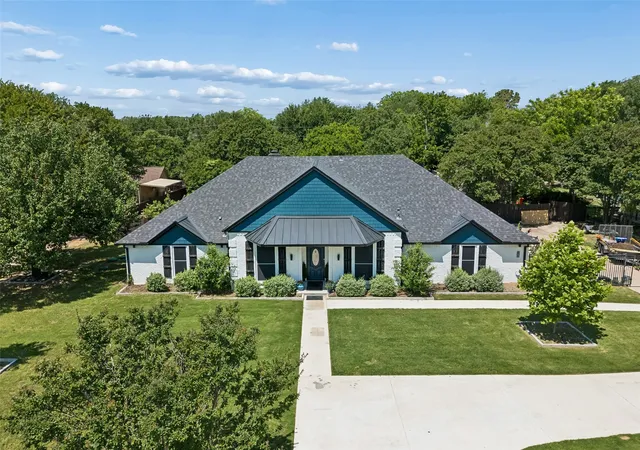Photo 1 of Single family home for sale at 160 Cedarcrest Ln, Double Oak, TX 75077 | MLS# 21270497 | Listing updated on 2026-09-26