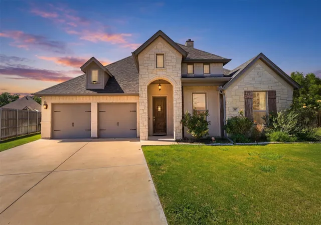 2nd image of 127 Preakness Dr, Willow Park, TX 76087 | MLS# 21283639
