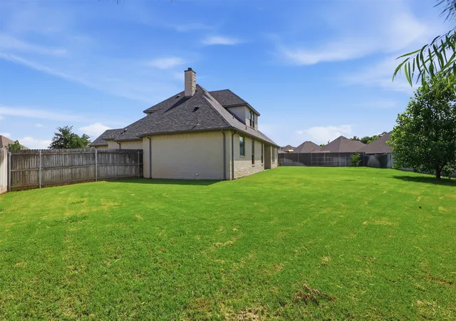 32nd image of 127 Preakness Dr, Willow Park, TX 76087 | MLS# 21283639