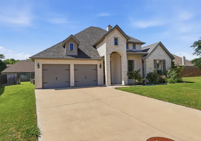 4th image of 127 Preakness Dr, Willow Park, TX 76087 | MLS# 21283639
