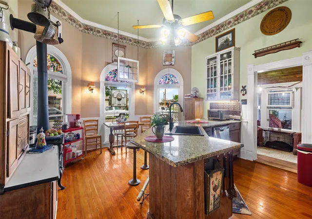 Homes for sale in Honey Grove, TX | 303 Market St W, Honey Grove, TX 75446 | MLS# 21278373