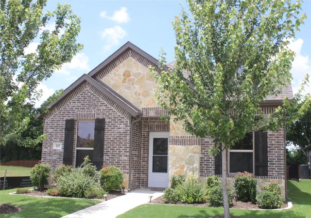 Photo 2 of Single family home for sale at 217 Foreman Dr, Midlothian, TX 76065 | MLS# 21284834 | Listing updated on 2026-08-17
