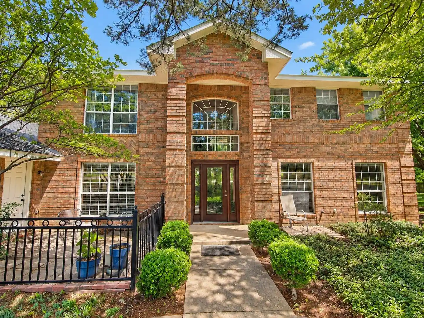 Photo 1 of Single family home for sale at 5210 Cliff Haven Dr, Dallas, TX 75236 | MLS# 21284809 | Listing updated on 2026-10-26