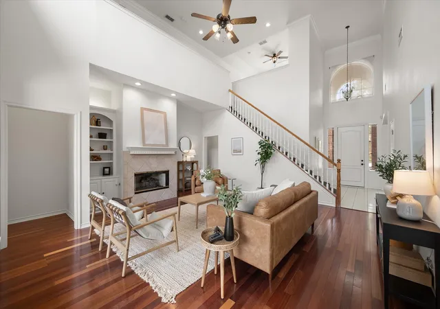 Photo 4 of Single family home for sale at 1406 Merion Dr, Mansfield, TX 76063 | MLS# 21284854 | Listing updated on 2026-10-07