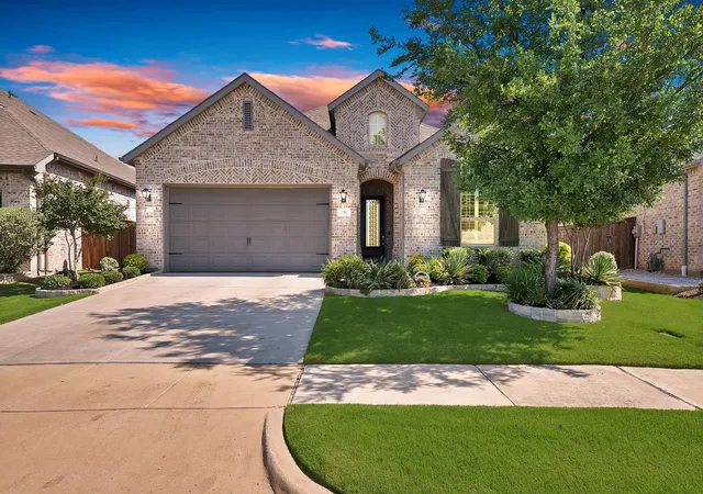 Photo 1 of Single family home for sale at 1709 Shetland Rd, Aubrey, TX 76227 | MLS# 21273817 | Listing updated on 2026-10-07