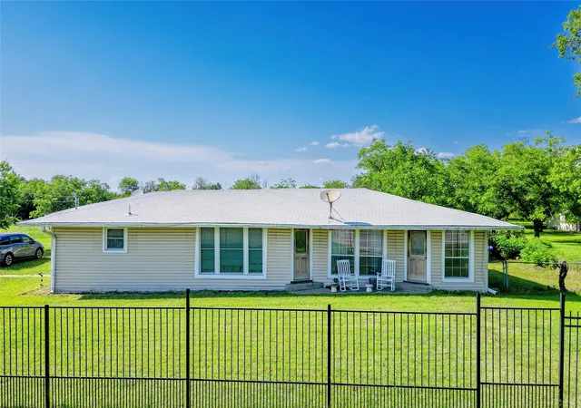 Photo 1 of Sale Pending at 5073 State Hwy 7, Marlin, TX 76661 | MLS# 21284819 | Listing updated on 2026-08-18