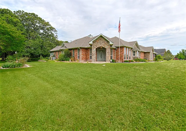 Homes for sale in Greenville, TX | 4082 Tracy Ln, Greenville, TX 75402 | MLS# 21280434