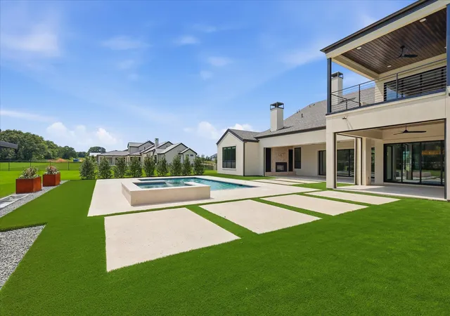 Photo 2 of Mansion for sale at 1418 Clydesdale Rd, Argyle, TX 76226 | MLS# 21284053 | Listing updated on 2026-08-29