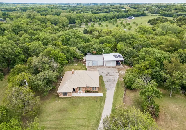 Photo 1 of Single family home for sale at 807 E State Hwy 11, Whitewright, TX 75491 | MLS# 21245282 | Listing updated on 2026-07-20