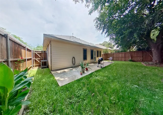 Homes for sale in Lake Dallas, TX | 321 Boliver Ave, Lake Dallas, TX 75065 | MLS# 21283676