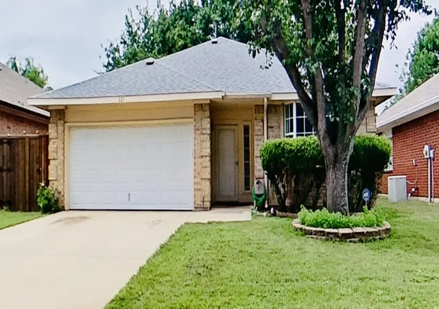 Homes for sale in Lake Dallas, TX | 321 Boliver Ave, Lake Dallas, TX 75065 | MLS# 21283676