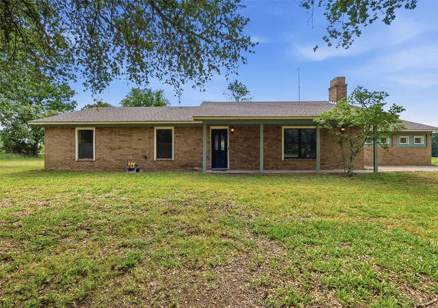 Homes for sale in Pittsburg, TX | 3344 Fm 556, Pittsburg, TX 75686 | MLS# 21285051
