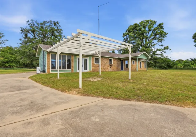 Homes for sale in Pittsburg, TX | 3344 Fm 556, Pittsburg, TX 75686 | MLS# 21285051