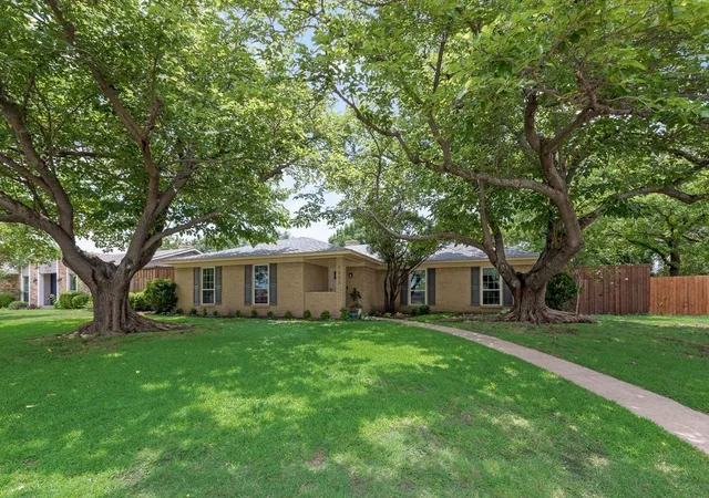 Homes for sale in Richardson, TX | 1511 Richland Dr, Richardson, TX 75081 | MLS# 21284640
