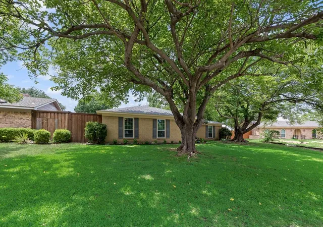 Homes for sale in Richardson, TX | 1511 Richland Dr, Richardson, TX 75081 | MLS# 21284640