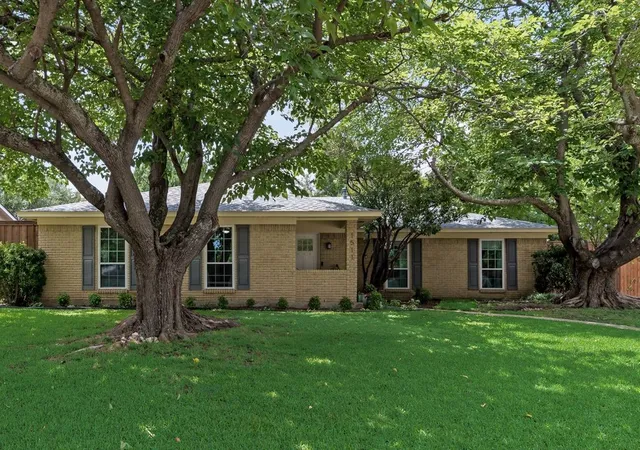 Homes for sale in Richardson, TX | 1511 Richland Dr, Richardson, TX 75081 | MLS# 21284640