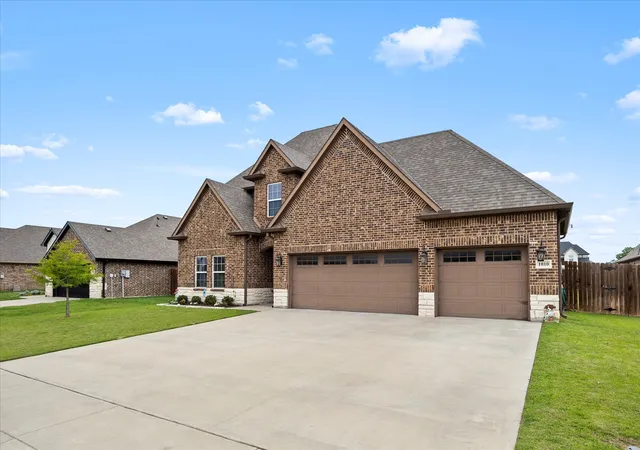 Photo 3 of Single family home for sale at 1010 Eva Dr, Greenville, TX 75402 | MLS# 21276627 | Listing updated on 2026-10-05