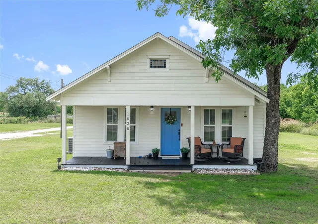 Homes for sale in Blanket, TX | 1020 Main St, Blanket, TX 76432 | MLS# 21283952